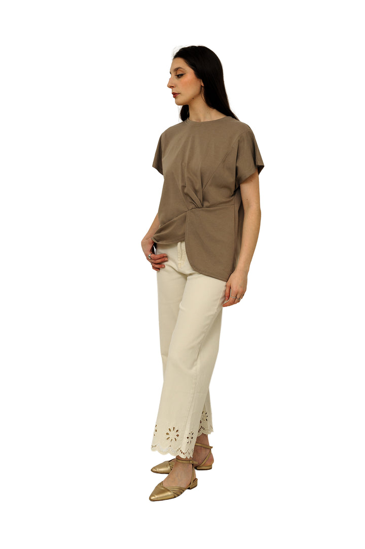 Pantalone con lavorazione pizzo sangallo