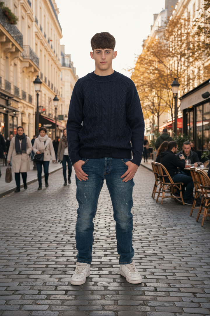 Maglione lavorato a trecce