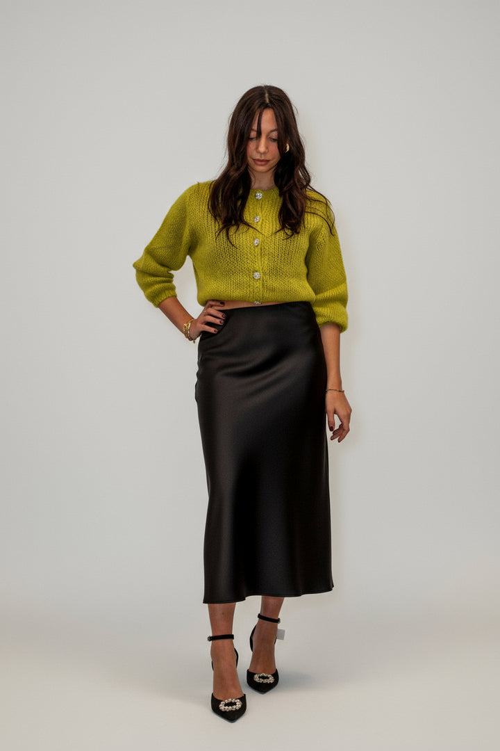 Outfit gonna raso maglione gioiello