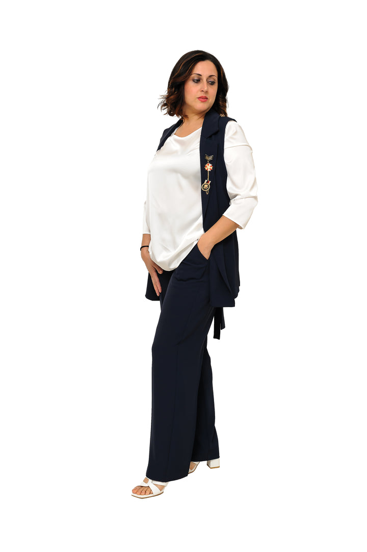 Completo gilet lungo con spille
