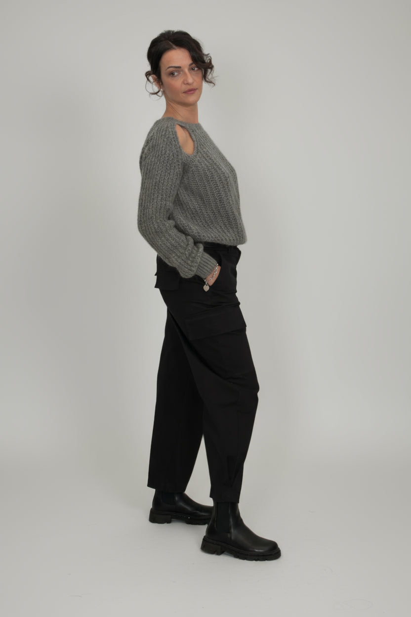 outfit Maglione CUT OUT pantalone cargo