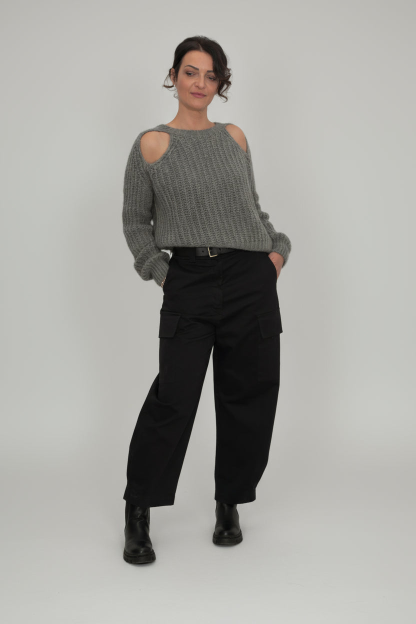 outfit Maglione CUT OUT pantalone cargo