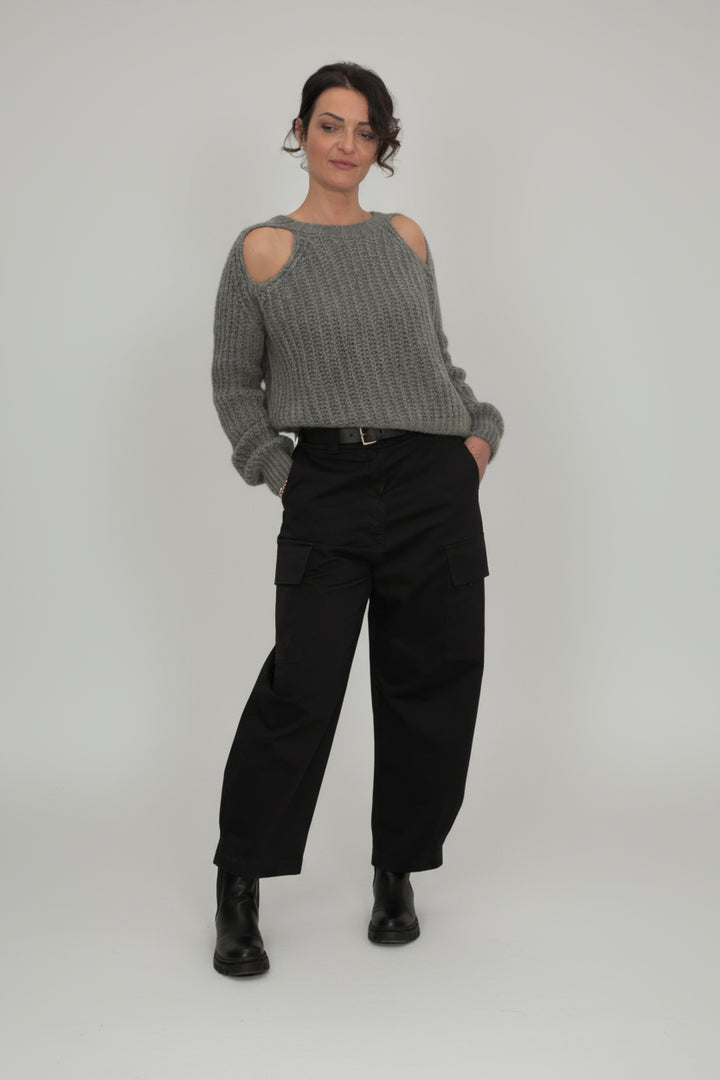 outfit Maglione CUT OUT pantalone cargo